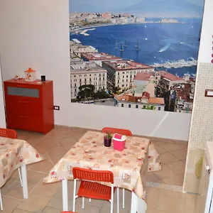 Station Naples